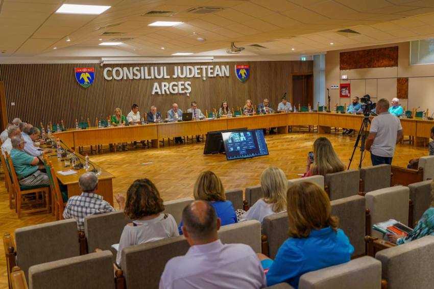 cj sedint5a 25 iuilie nou Sursă foto: Facebook CJ Arges.