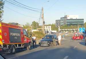 Accident cu victime în Pitești! Două mașini implicate 1 ceaae430 001f 4598 8ee3 6c5776d67df1 - Accident cu victime în Pitești! Două mașini implicate