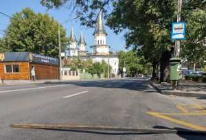 Încep lucrările pe strada Negru Vodă – frezare și asfaltare! 27 Sursă foto: Facebook Primăria Municipiului Pitești.