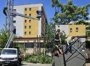 Este funcțional primul sistem public de panouri solare termice din România 26 Sursă foto: Facebook Cristian Gentea