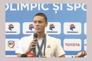 David Popovici la întoarcerea în România de la JO 2024: „Este nevoie de bani investiți în sport, bani investiți cu cap la noi în țară!” 1 David Popovici