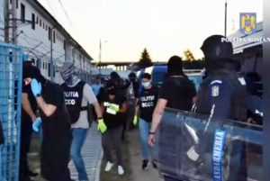 droguri mioveni 3 - Rețeaua de traficanți de droguri din Penitenciarul Mioveni - destructurată cu ajutorul a doi polițiști sub acoperire