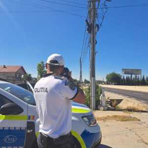 Tânăr din Mioveni lăsat fără permis! Gonea prin Micești cu 147 de km/h 29 politist rutier control sofer radar