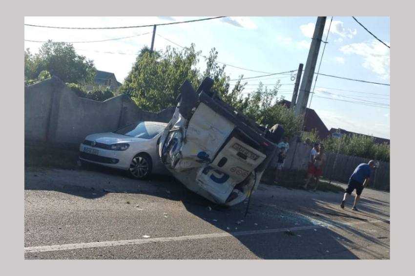 masina rasturnata Budeasa