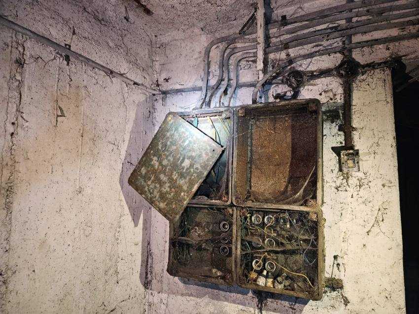 În adăposturile subterane, cu primarul Cristian Gentea: „Să ne ferească Dumnezeu de vreun dezastru!” 2 adăpost