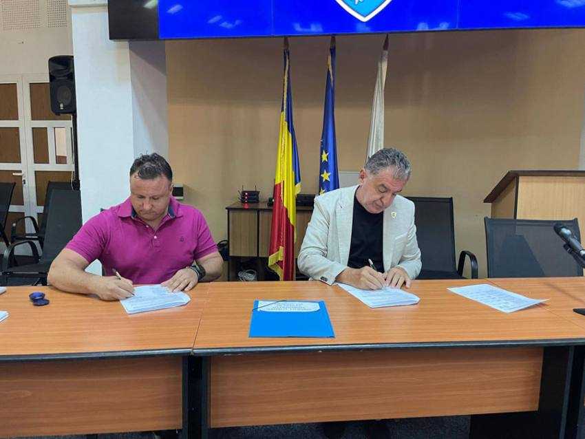 lucrari scoli gentea Sursă foto: Faceboook Cristian Gentea.