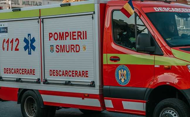 Incident grav pe șantierul Autostrăzii Pitești-Sibiu: bărbat surprins sub o autoutilitară