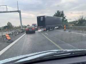 Accident pe Autostrada A1! TIR implicat 3 ba82f1f8 8414 4fdd 9e59 4b26b8b79c81 - Accident pe Autostrada A1! TIR implicat