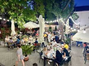 Terasa Casa Argeșeană - Momente de relaxare în aer liber! 1 Casa Argeșeană