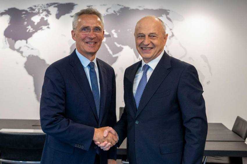 Mircea Geoană si Jens Stoltenberg Sursă foto: FB Mircea Geoană.