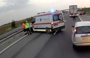 (VIDEO) Accident grav pe Autostrada A1 București-Pitești! Pieton lovit mortal 1 fecdf011 5470 46f8 973d d8989da17b90 - (VIDEO) Accident grav pe Autostrada A1 București-Pitești! Pieton lovit mortal