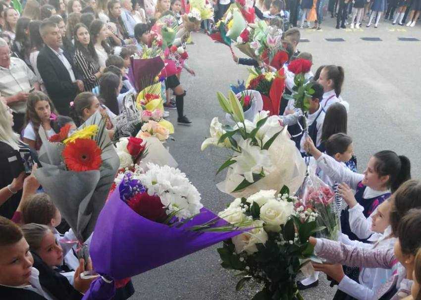 deschidere an scolar mioveni generic SWursă foto: FB Primăria Orașului Mioveni.
