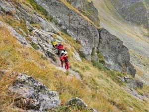 f1001402 4558 4d7d bda2 c247e513af0d - Intervenție Salvamont Argeș în Munții Făgăraș! Tânără de 21 de ani rănită