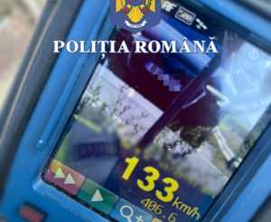 7c9bd1e1 7239 4548 9f70 c7f1ac5afcd3 - Inconștiență la volan! Șoferiță prinsă gonind cu 133 de km/h în localitate