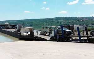 1725868045252 bechetbac S4 1 - Trecerea cu bacul la Bechet, întreruptă temporar din cauza nivelului scăzut al Dunării