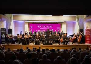 Masterclass-ul internațional de dirijat orchestră și concerte simfonice, de la Filarmonica Pitești, un real succes! 1 Sursă foto: FB Primăria Municipiului Pitești.