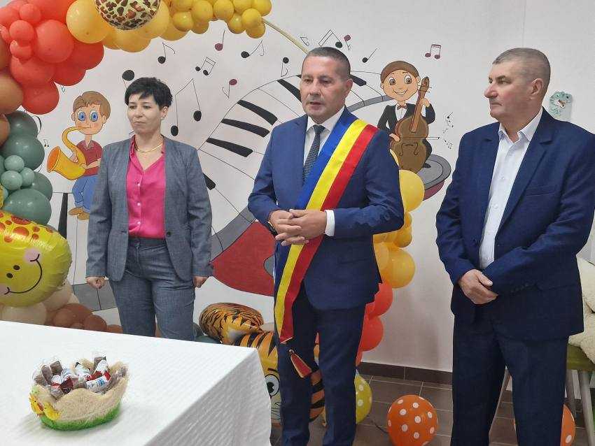 Bradu Dan Stroe 2 Bradu Dan Stroe 2