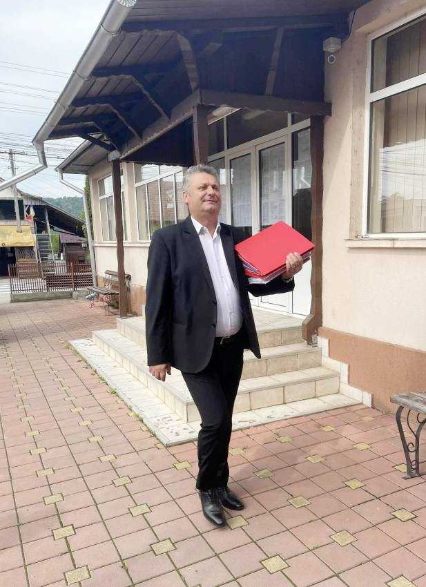 Proiectul de extindere a reţelei de apă din Coşeşti se apropie de finalizare 1 Nicolae Pana Cosesti_1