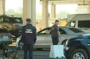 ZDBlNTJkM2QzOGMzOWNhNTVmNmU5ZjZiZDFlNmU4.thumb - Operațiune de amploare în vămile din țară! Sute de mijloace de transport, verificate de polițiști