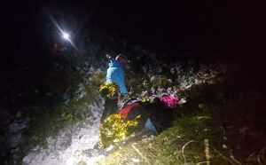 e9726bda adfb 4bdd 9581 7721d993231b - Intervenție dificilă a salvamontiștilor argeșeni în Piatra Craiului!