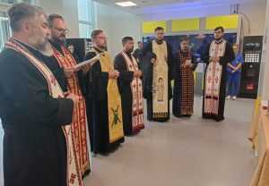 461716895 997135438882566 1334184198130109409 n - Racla cu moaștele Sfântului Nectarie a ajuns la Mioveni