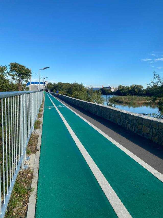 pista biciclete promenada Argeșului