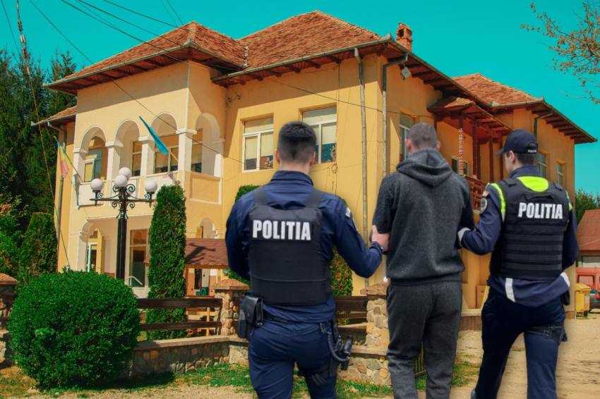 consilier mihaesti condamnat_1 consilier mihaesti jud Arges condamnat_1