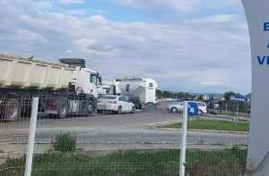 1c819dfb aceb 48d3 a714 952268d7cd32 - Accident în Mioveni! Trafic îngreunat