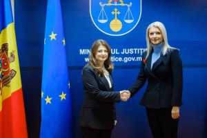 Ministrul Alina Gorghiu a avut discuții importante cu omoloaga sa de la Chișinău 9 Sursă foto: FB Veronica Mihailov-Moraru