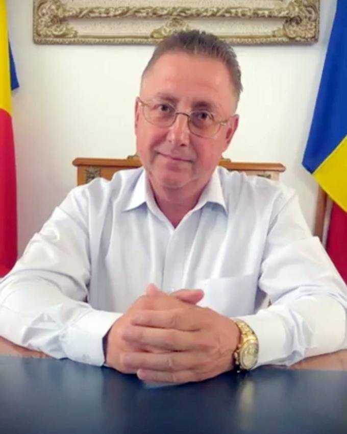 Regele Dan Stanesc de la Costesi - Antena 3 a primit 10.000 amendă după reclamația regelui Stănescu de la Costești