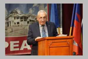 Topoloveni. Gheorghiță Boțârcă la al zecelea mandat în slujba cetățenilor 1 Gheorghiță Boțârcă primar Topoloveni