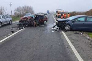 f178935e c94a 4e8f ab88 9048f17a406a - Accident cu victime pe DN 7! Impact violent între două autoturisme