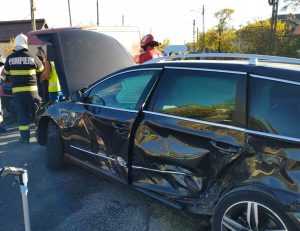 6d2b07bf 5d35 4152 9fbb cbc643d4128b - Accident la Lunca Corbului! Impact violent între o dubă și o mașină