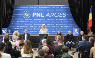 Sursă foto: PNL Argeș.