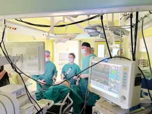 OPERATIE mIOVENI 1 - Intervenție chirurgicală revoluționară la Spitalul Mioveni: o operație de 8 ore pentru cancer pancreatic care, în afară, costă peste 100.000 de euro