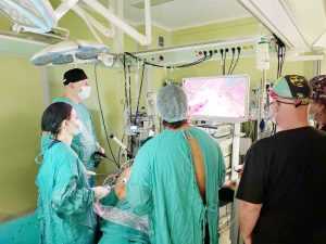 OPERATIE mIOVENI 3 - Intervenție chirurgicală revoluționară la Spitalul Mioveni: o operație de 8 ore pentru cancer pancreatic care, în afară, costă peste 100.000 de euro