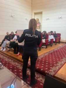 a793f876 fb07 42be 867a 08575fb5b074 - Polițiștii argeșeni, alături de tineri! Zi plină de activități preventive
