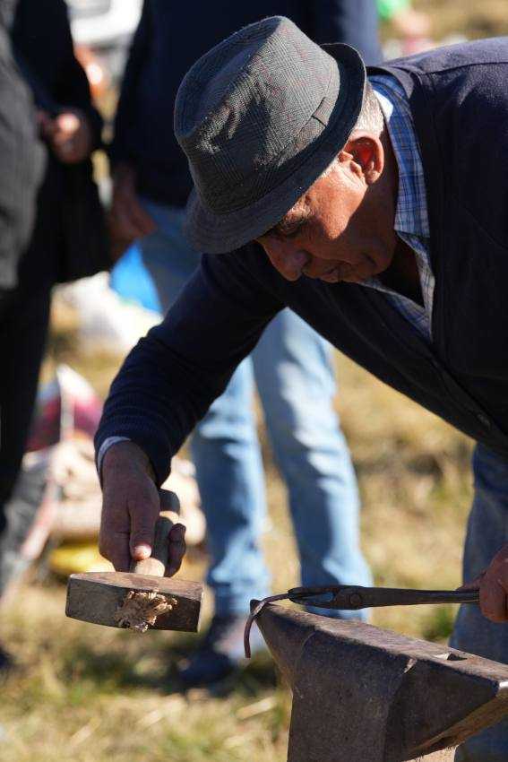 Argeșul a obținut încă un titlu de TEZAUR UMAN VIU - meșterul fierar Marin Vasile! 1 Marin Vasile fierar tezaur uman viu