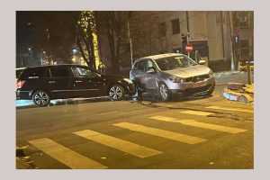 ARGEȘ. Tamponare pe bulevarul Republicii din Pitești 1 tamponare masini Pitești