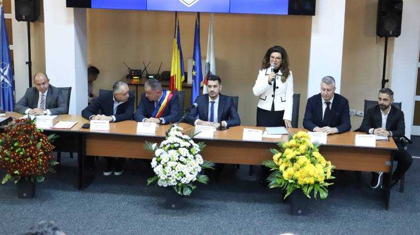 Constituirea noului Consiliu Local al Municipiului Pitești 2 ceremonie Consiliu Local Pitești