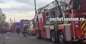 (Video) Incendiu puternic la un depozit din Bradu. Un bărbat a suferit arsuri grave 8 incendiu la Bradu