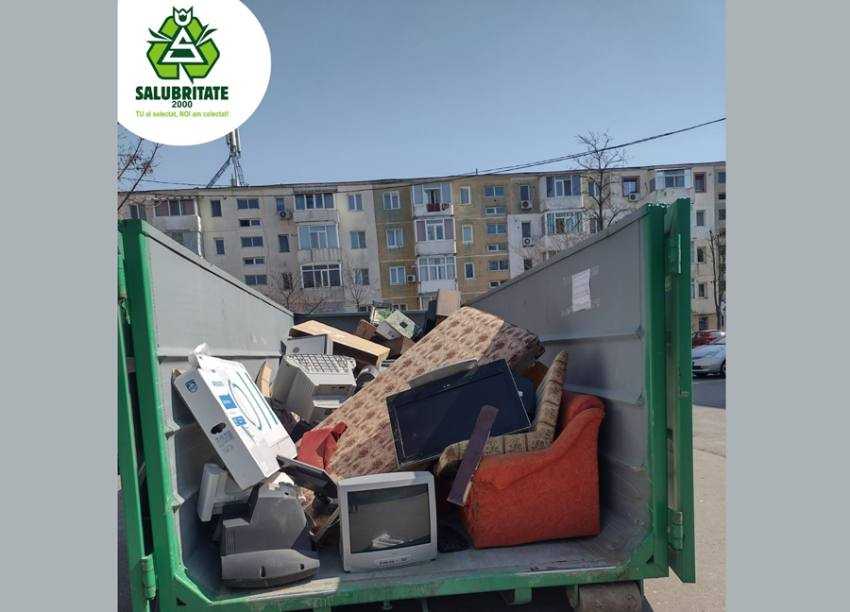 colectare deee Sursă foto: Facebook Primăria MUnicipiului Pitești