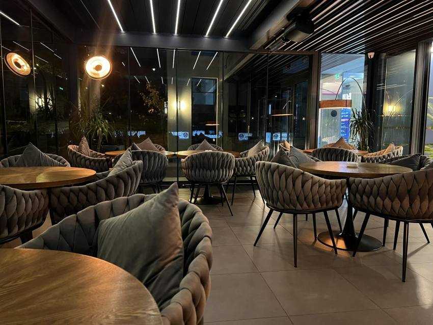 Grota Rece vă invită să sărbătoriți de sfinții Mihail și Gavril într-o atmosferă de neuitat 1 Grota Rece