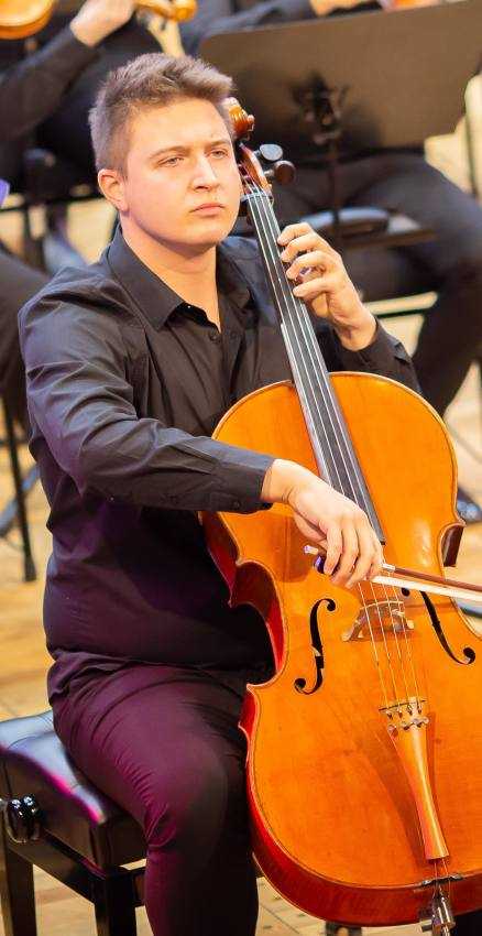 La Filarmonica Pitești. Poveste de iubire într-o atmosferă vieneză! 2 Stefan Cazacu - La Filarmonica Pitești. Poveste de iubire într-o atmosferă vieneză!