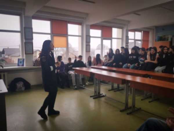 ef8098e0-5665-4ba2-a361-c504c4a4388e