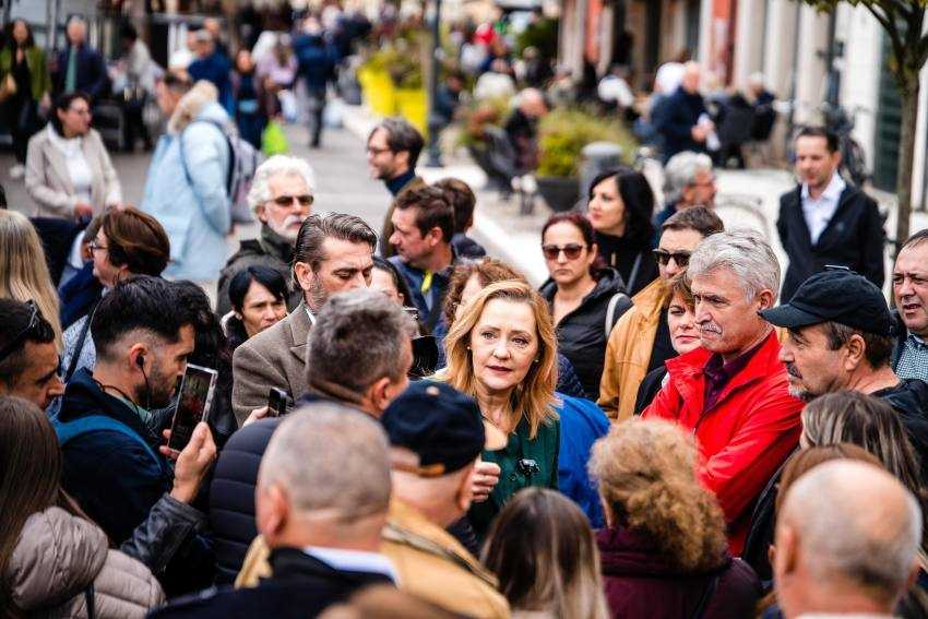 Elena Lasconi Elena Lasconi