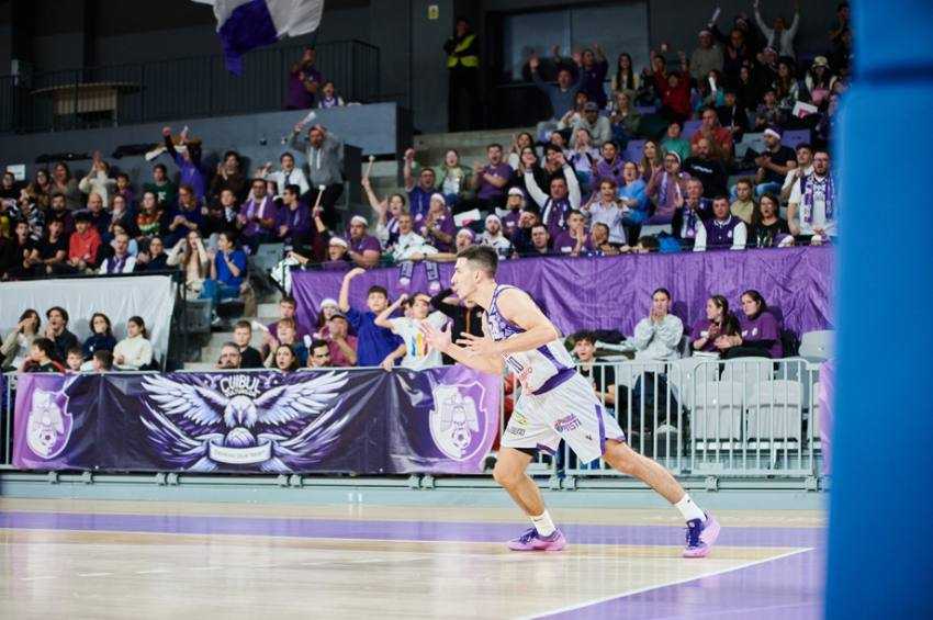 baschet dewschiudere fc arges Surs foto: Baschet FC Arges.