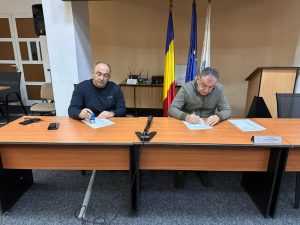 Important pentru tineri: Primăria Pitești a semnat contractele pentru realizarea a două noi terenuri de sport! 20 Sursă foto: Primăria Municipiului Pitești.