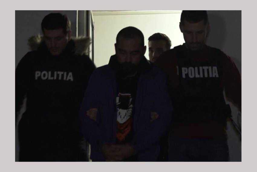 barbat retinut in  Arges barbat retinut in Arges