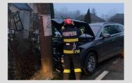 accident masina stalp Arefu